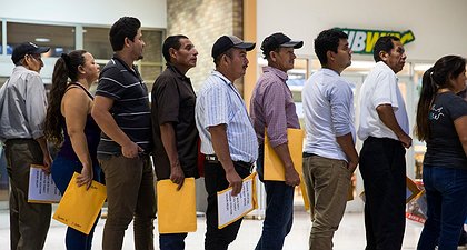 ICE Is Sending Out Fake Court Dates To Immigrants