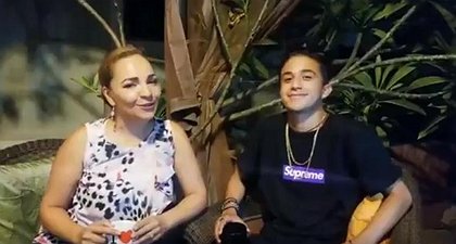 Un Café con Piquete y Syntonia Music