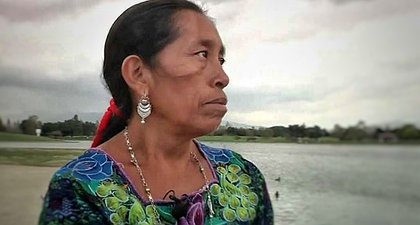 Mayan Woman Makes History At LA Marathon, Running In Traditional Huipil & Huaraches
